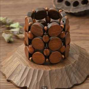Bracelet en bois de taille personnalisée fabriqué à la main de haute qualité nouveau Design accessoire de bijoux de mode meilleur artisanat fait à la main - Product Image 2