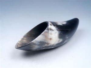 Tamaño personalizable Cuerno de buey natural Cráneo Masajeador corporal Producto DE CUIDADO DE LA SALUD Hecho de Cuerno de vaca africano Cuerno de vaca Productos de masaje - Product Image 4