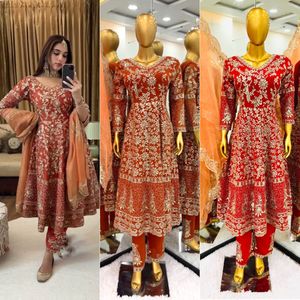 Robe de travail Anarkali entièrement cousue brodée avec fond contrasté Dupatta et costume au meilleur prix - Product Image 6