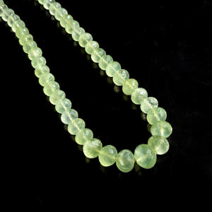 Cuentas facetadas de prehnita natural de 8-12 mm, hilo de cuentas sueltas de prehnita natural para la fabricación de joyería. - Product Image 6