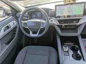 Ford Explorer Active AWD 2024 Usado, Volante a la Izquierda, Asientos de Cuero, Cámara Trasera, Pantalla Táctil, Faros de Xenón - Product Image 2