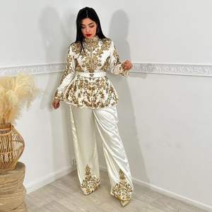 Impresionante Karakou con cuentas de cristal adornadas Perlas Piedra de cristal, Dabka trabajo en chaqueta con pantalón elegante en Crape Fabric = 2025 - Product Image 1