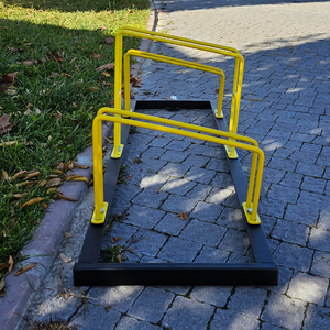 Support de vélo extérieur en acier Triple Eco 112 x 40 cm pour 4 vélos de route, conception à barre de stationnement - Product Image 3