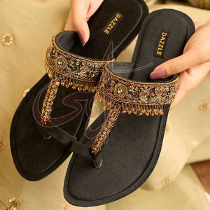 Service OEM, dernière conception, qualité supérieure, chaussures pour femmes Kolhapuri, antidérapantes, personnalisables, semelle extérieure en cuir naturel, faible MOQ - Product Image 3