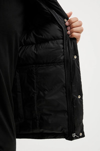 Chaqueta exterior para hombre diseñada para marcas globales que proporcionan servicios de etiqueta privada OEM y soluciones de marca personalizada - Product Image 5