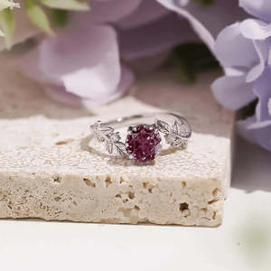 Anillo de compromiso con piedra preciosa de alejandrita chapada en rodio fino - Plata con certificado de autenticidad - Product Image 2