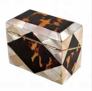 Boîte à bijoux et boîte à chocolat en nacre polie, écologiques, faites à la main, nouveau design, incrustation d'os, en provenance d'Inde - Product Image 1