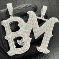 Munjani Impex - Collar de Oro Blanco de 18k con Letra Grande y Diamantes de Corte Brillante Estilo Hip-hop, de Alta Calidad, para Hombre, Ideal para Fiestas