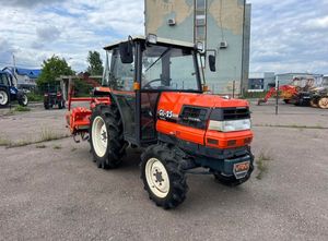 Utilisé pour le tracteur compact Kubota M954Q 95HP 4WD pour l'agriculture, pour les vergers de maïs, avec moteur avant, origine japonaise - Product Image 5