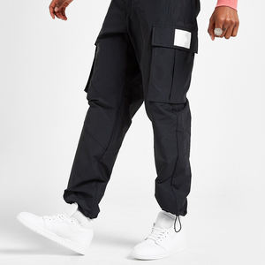Pantalon de survêtement de sport décontracté pour hommes Pantalon de jogging Couleur personnalisable Taille Prix de gros Velours côtelé Non tissé Fabriqué Sialkot - Product Image 1