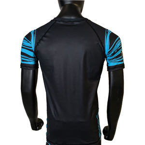 Vente en gros Chemise d'entraînement à compression personnalisée par sublimation à manches courtes MMA BJJ UPF 50 + Surf Swim Grappling Respirant - Product Image 2