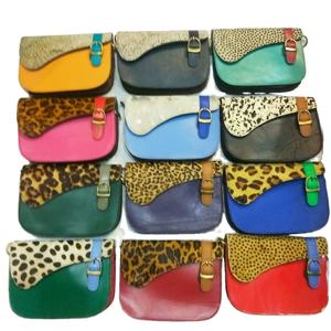 Sac à main en cuir de style bohème occidental Designs multicolores Fourre-tout simple Boho avec franges en cuir souple Portefeuille de style mixte - Product Image 1