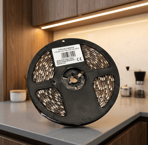 PARKO Garantie de qualité Bande LED 72W IP65 DC24V pour usage intérieur et extérieur avec lumière chaude 3000K - Solution LED éclairante - Product Image 1