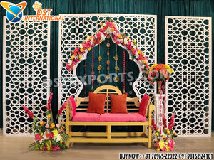 Cadre de scène en bois de style moghol pour Nikaah, avec fond en miroir argenté, cadre de scène en bois artisanal, Australie - Product Image 6