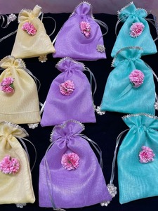 กระเป๋าผ้าไหมอินเดียแบบดั้งเดิมกระเป๋าคลัทช์สำหรับปีใหม่ดิวาลีงานแต่งงานเพื่อนเจ้าสาววันอีสเตอร์จบการศึกษา Holi-สำหรับของขวัญจำนวนมาก - Product Image 1