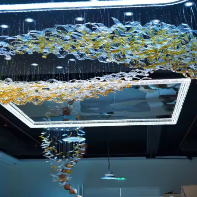 ทองและขาว