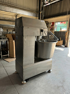 Prix d'usine Mélangeur de pâte commercial d'une capacité de 25kg Mélangeur de pâte électrique Fabricant d'emballage de palettes en acier inoxydable en fer - Product Image 3