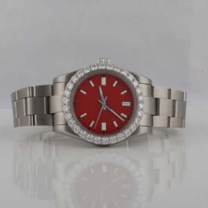 นาฬิกาข้อมือสแตนเลสสตีล ระบบกลไกแบบอนาล็อก หน้าปัดสีแดง ขอบหน้าปัดคุณภาพพรีเมียม ดีไซน์หรูหราแบบฮิปฮอป ประดับเพชรเต็มหน้าปัด - Product Image 1