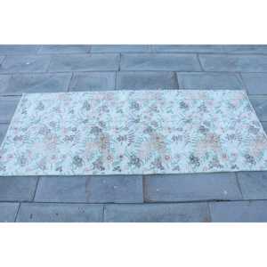 Tapis vintage, tapis turc 2,5x6,1 pieds, tapis en laine blanche à motifs floraux - Product Image 4