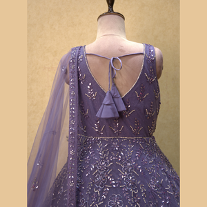 Elegante vestido de red suave lavanda con bordado de lentejuelas hecho a mano Ropa de fiesta Premium para ocasiones especiales a granel - Product Image 3