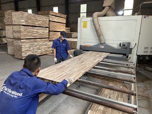 Diseño moderno BC Quality Acacia Wood Panel Finger Joint Board 36x650x2500 Tamaño para muebles de cocina de Vietnam en venta - Product Image 5