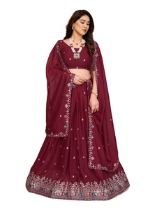 ชุดเลเฮนกาโชลีผ้าปักลายสไตล์ดาราจอร์เจตต์ ง่ายต่อการสวมใส่ แฟชั่นทันสมัย พร้อมผ้าคลุมไหล่ จาก SIE - Product Image 1