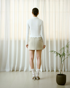 Camiseta de Punto de Manga Larga Casual para Mujer, de Alta Calidad, Ajustada, con Logotipo Bordado, Transpirable, Ecológica y Compresible - Product Image 4