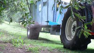 Esparcidores de Compost y Mulch Tuffass Serie SRH con Capacidad de 4m y 5m con Componentes Centrales del Motor - Product Image 4