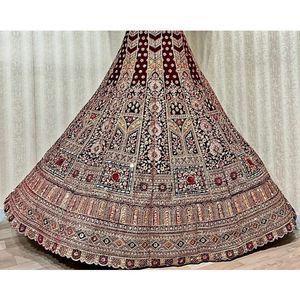Lehenga choli คู่แต่งงานแบบหนักพิเศษ dupatta zari มีรายละเอียดสไตล์โมเดิร์นสำหรับปาร์ตี้สำหรับฤดูหนาวฤดูร้อน B2B ส่งออกราคาถูก - Product Image 3