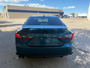 รถยนต์มือสองราคาประหยัด ปี 2025 โตโยต้า แคมรี่ พวงมาลัยซ้าย - Product Image 5