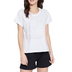 Ensemble de shorts deux pièces en toile solide et légère pour femmes, pour les entraînements en extérieur et en intérieur, séchage rapide, design respirant, 2026 - Product Image 3