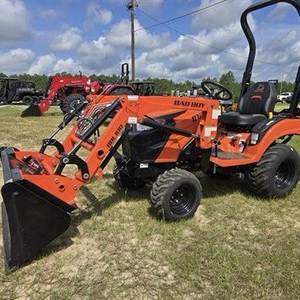 TRACTOR COMPACTO DE ALTO RENDIMIENTO BAD BOY 1022 CON CARGADOR - Product Image 6