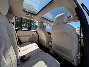 2021 M-e-r-c-e-d-e-s-B-e-n-z G L B 250 4MATIC bajo kilometraje y precio asequible en stock listo para su envío - Product Image 6