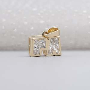 Customized Natural Princess Cut Diamond <b>Initial</b> Pendant Necklace in Yellow Gold IGI Certified - Product Image 2