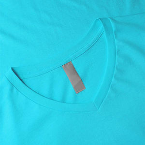 Camiseta con cuello en V más atractiva de color único súper clásico ecológico con bordado personalizado más vendido - Product Image 2