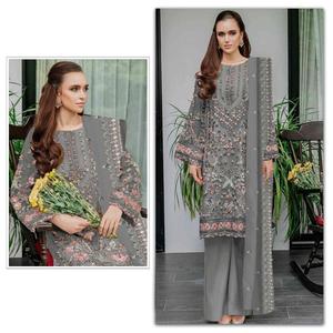 Traje de Georgette de zorro pesado con bordado intrincado y trabajo manual con mangas de Georgette de zorro pesado Traje de fiesta perfecto - Product Image 1