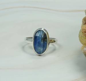 Kyanite พลอย925สเตอร์ลิงสีฟ้าตัดตามธรรมชาติเครื่องประดับรูปไข่รูปทรงไข่เดือนพลอยแฮนด์เมดของขวัญสำหรับคริสต์มาส - Product Image 1