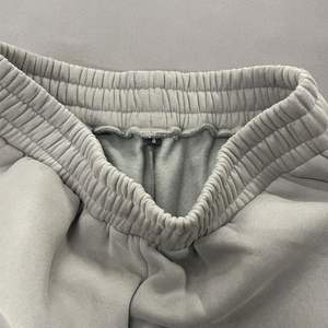 กางเกงสเวตเตอร์ขาตรงทรงหลวมสำหรับผู้ชายกางเกงผ้าคอตตอน100% ออกแบบโลโก้ได้ตามต้องการสไตล์ใหม่ - Product Image 6