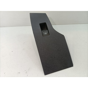PANEL DE BOTONES TRASERO IZQUIERDO SEAT Arona Serie 2019 5G0959855PWHS DBYA (17>) 999cc Bifuel/Metano - Product Image 1