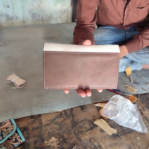 กระเป๋าสตางค์หนังวัวสไตล์ตะวันตกแท้สำหรับผู้หญิงกระเป๋าสตางค์หนังวัวแท้สำหรับผู้หญิงปรับขนาดได้ - Product Image 2