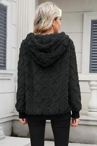 Sweat à capuche oversize en sherpa de haute qualité pour femmes avec poches, sweat en polaire duveteux, sweat à capuche à carreaux moelleux - Product Image 5