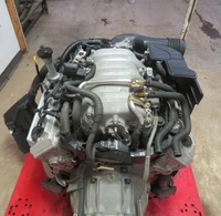 Assemblage de moteur d'occasion 3UZ FE V8 de haute qualité avec VVT-i installé en usine