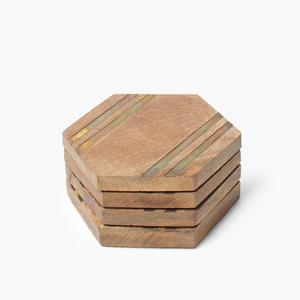 Ensemble de sous-verres en bois PC écologiques et durables faits à la main Plateau carré rustique et tapis en bois naturel fait à la main - Product Image 5