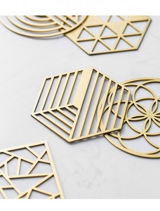 Élégant sous-verre rond en métal pour un look élégant et moderne idéal pour protéger vos meubles et améliorer la décoration Élégant métallique - Product Image 5