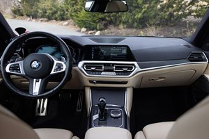 BMW Serie 7 XDrive 2021 USADO EN BUEN ESTADO, Volante a la Izquierda - Product Image 3