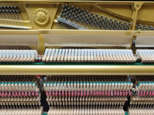 Yamahas U2H Piano droit acoustique utilisé japon Original haute qualité look élégant excellent son japonais expédition dans le monde entier - Product Image 3