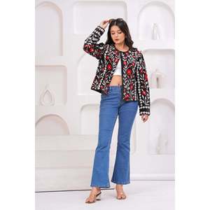 Veste en coton matelassée florale bohème faite à la main, doublure réversible en lin, extérieur en cuir brodé, pour l'automne, personnalisable - Product Image 5