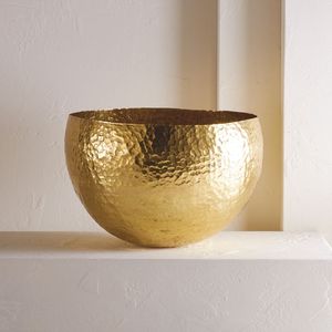 Cuenco exclusivo de latón para servir con acabado de espejo, perfecto para elevar la experiencia gastronómica en hogares y restaurantes - Product Image 3