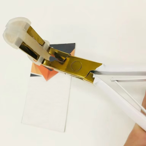 Outils de pose d'extensions capillaires en acier inoxydable de qualité A+ – Pince à ruban adhésif, surface plane, légers et réutilisables - Product Image 5