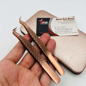 แหนบติดขนตาแบบมีด้ามจับสีโรสโกลด์ ประดับเพชร สแตนเลสอย่างดี จับแน่น ติดทนนาน รับสกรีนโลโก้ตามสั่ง - Product Image 2